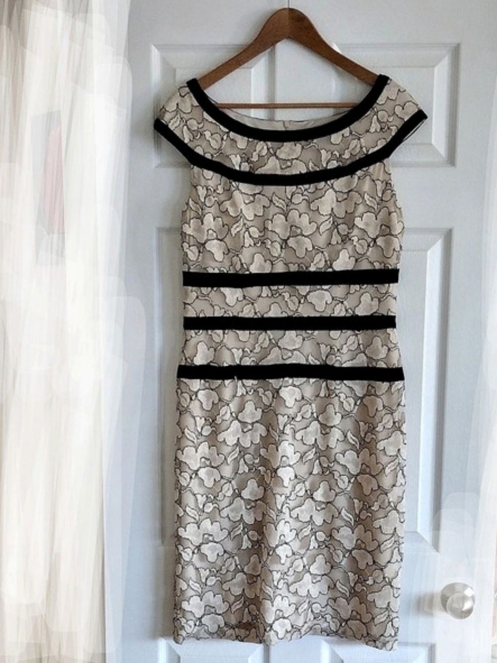Floral Mini Dress in Cream & Black Size 12